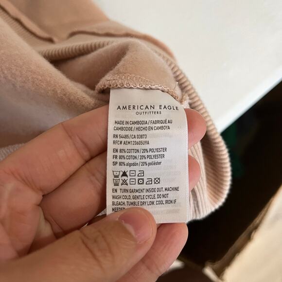 American Eagle Pink Cropped Shrug Cardigan Sweatshirt Womens Size Small Soft - Picture 5 of 7